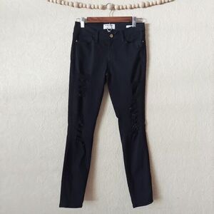 FRAME Rip Le Skinny de Jeanne Distressed Jeans Black "Film Noir" Sz 26